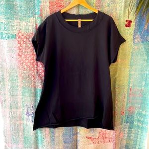 Raw edge Cynthia Ashby tunic